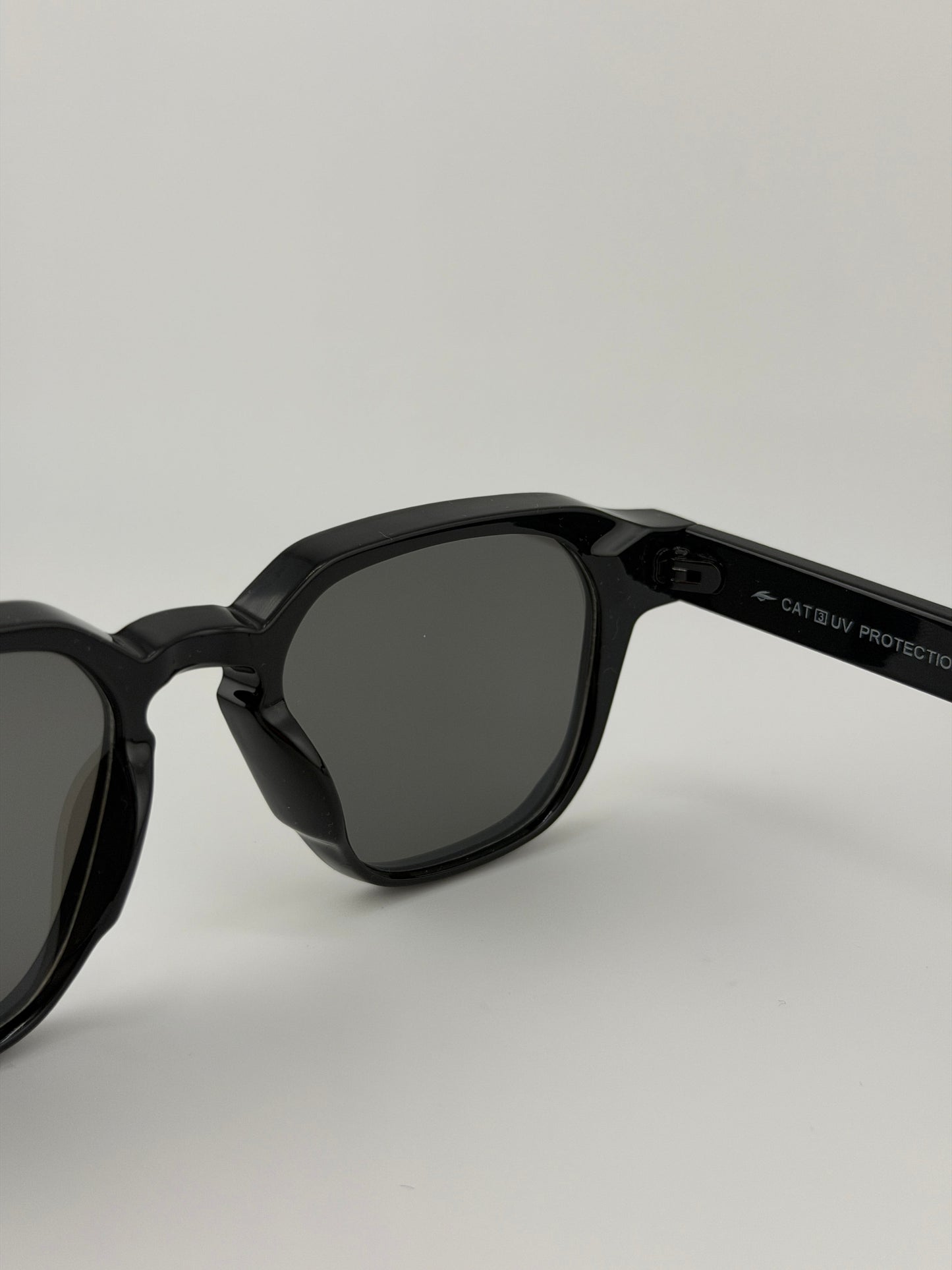 Lunettes de Soleil design haut de gamme Reflet Thick Premium
