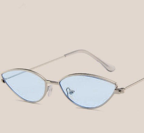 CAT'S EYES